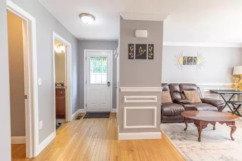 Entry Way - 101 Washington St, Concord, NH 03303 photo 7 of 9