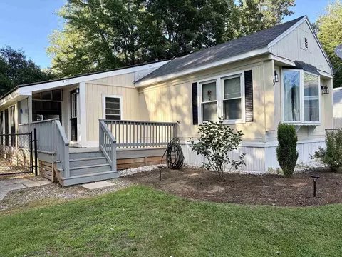 5 Margaret Ave, Raymond, NH 03077