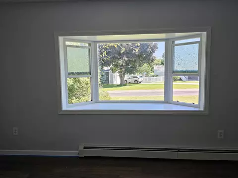 Living - 31 Hillside Dr, Williston, VT 05495 photo 3 of 3