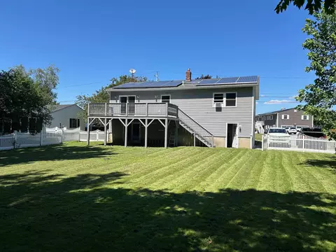 Exterior - 31 Hillside Dr, Williston, VT 05495 photo 2 of 12