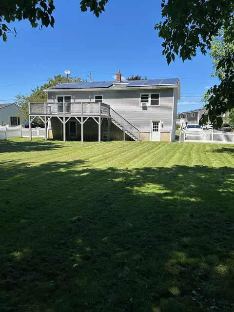 Exterior - 31 Hillside Dr, Williston, VT 05495 photo 3 of 12
