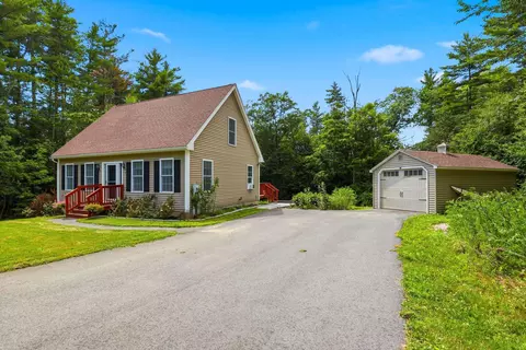 9 Pender Rd, Northwood, NH 03261