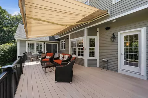 Exterior - 5 Sherwood Rd, Windham, NH 03087 photo 2 of 5
