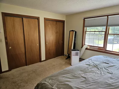 Bedroom - 90 Reardon Rd, Bethlehem, NH 03574 photo 2 of 9