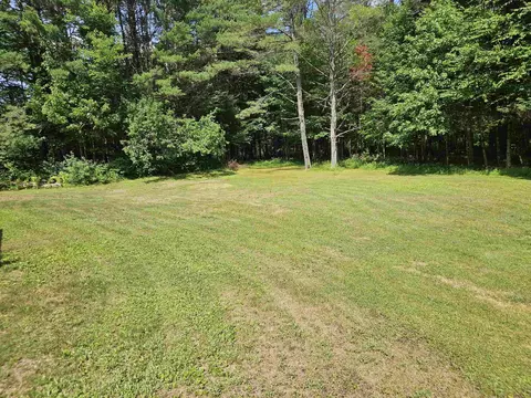 Exterior - 90 Reardon Rd, Bethlehem, NH 03574 photo 7 of 9