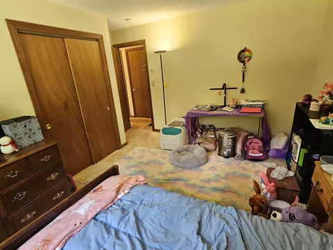 Bedroom - 90 Reardon Rd, Bethlehem, NH 03574 photo 5 of 9