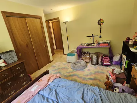 Bedroom - 90 Reardon Rd, Bethlehem, NH 03574 photo 6 of 9