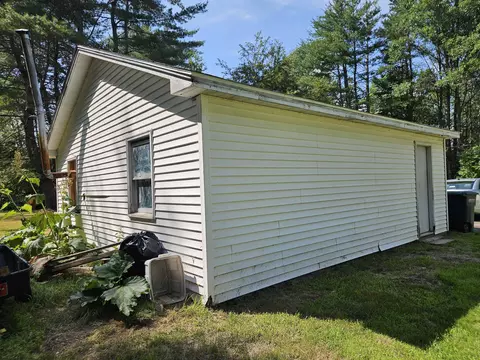 Exterior - 90 Reardon Rd, Bethlehem, NH 03574 photo 5 of 9