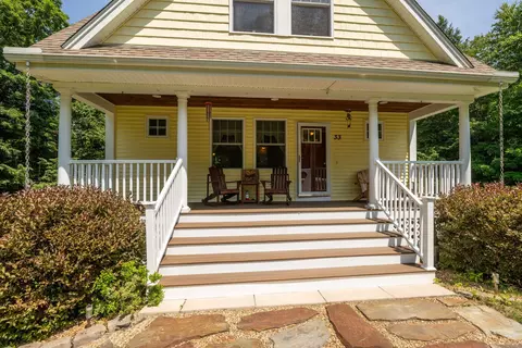 Exterior - 33 Cider St, Epping, NH 03042 photo 8 of 16