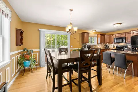 Dining - 33 Cider St, Epping, NH 03042 photo 3 of 3