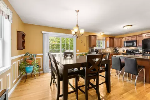 Dining - 33 Cider St, Epping, NH 03042 photo 3 of 3