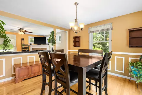 Dining - 33 Cider St, Epping, NH 03042 photo 2 of 3