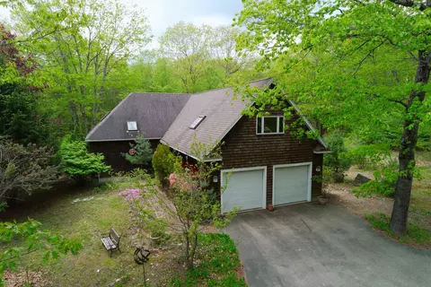 312 Durham Point Rd, Durham, NH 03824