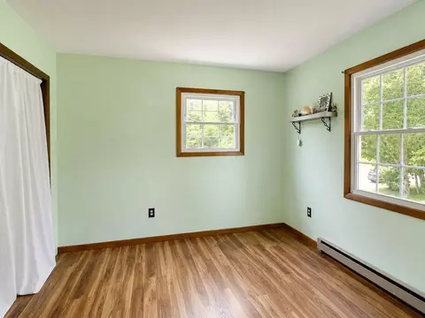 Bedroom - 16 Pinehurst Dr, Jericho, VT 05465 photo 3 of 4