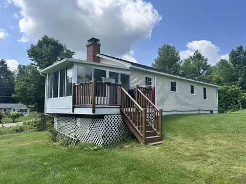 Exterior - 16 Pinehurst Dr, Jericho, VT 05465 photo 9 of 10