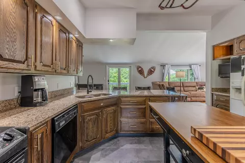 Kitchen - 3319 E Hill Rd, Ludlow, VT 05149 photo 5 of 6