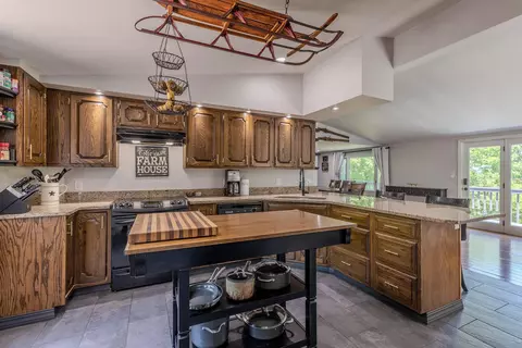 Kitchen - 3319 E Hill Rd, Ludlow, VT 05149 photo 4 of 6