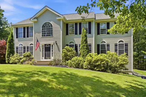 1 Eagle Hill Rd, Raymond, NH 03077