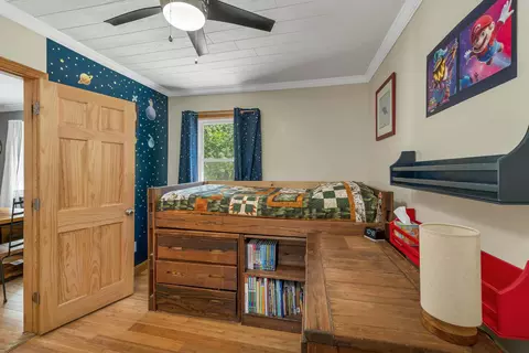 Bedroom - 30 Roy Rd, Hooksett, NH 03106 photo 4 of 7