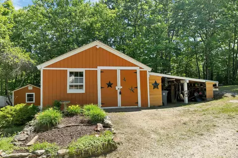 Exterior - 30 Roy Rd, Hooksett, NH 03106 photo 9 of 20