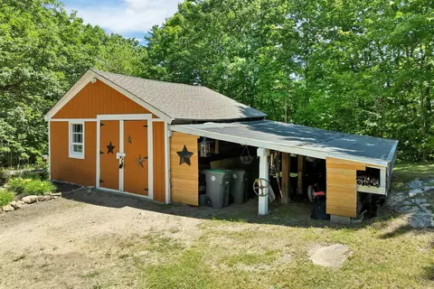 Exterior - 30 Roy Rd, Hooksett, NH 03106 photo 8 of 20