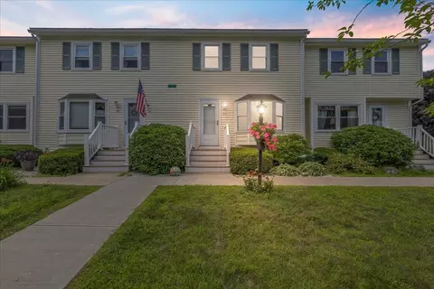 120 Newton Rd #1C, Plaistow, NH 03865