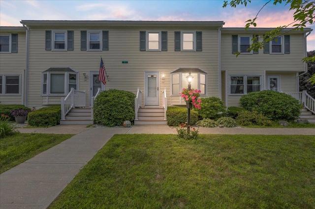 120 Newton Rd #1C, Plaistow, NH 03865