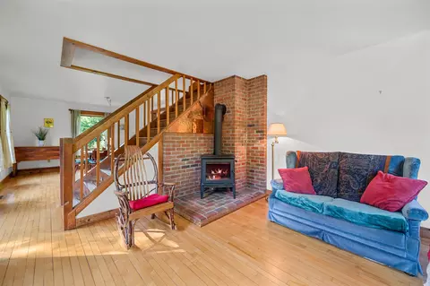 Living - 254 Macey Rd, Worcester, VT 05682 photo 2 of 2