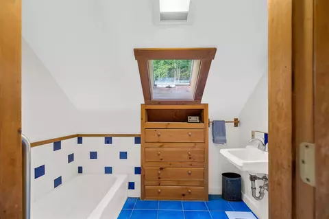 Bath - 254 Macey Rd, Worcester, VT 05682 photo 3 of 4