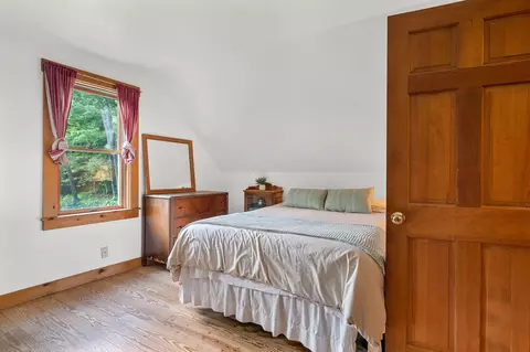 Bedroom - 254 Macey Rd, Worcester, VT 05682 photo 7 of 10