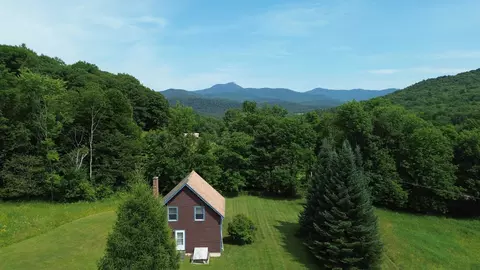 820 Texas Hill Rd, Huntington, VT 05462