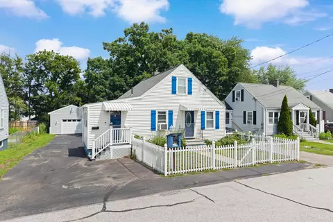 196 Dewey St, Manchester, NH 03103