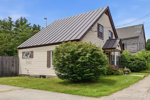 Exterior - 23 Lake Tarleton Rd, Warren, NH 03279 photo 5 of 15