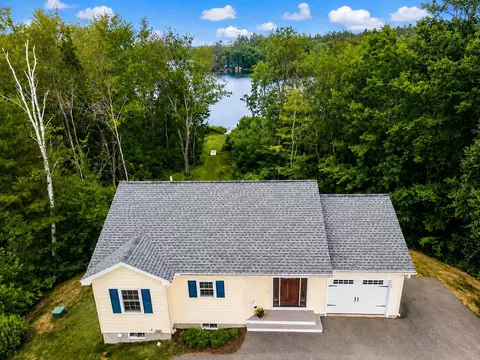 589 Laconia Rd, Tilton, NH 03276