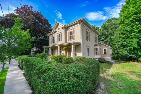 183 Miller Ave, Portsmouth, NH 03801