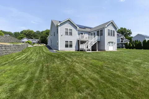 9 Rae Brook Rd, Hooksett, NH 03106 photo 35