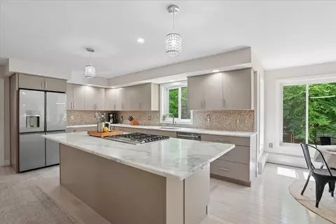 3 Kendall Hill Rd, Mont Vernon, NH 03057