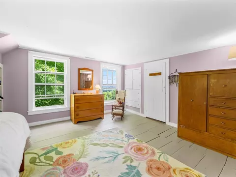 Bedroom - 858 E Hill Rd, Plainfield, VT 05667 photo 5 of 6