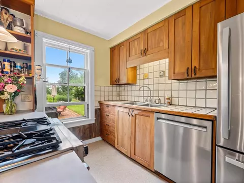 Kitchen - 858 E Hill Rd, Plainfield, VT 05667 photo 2 of 4