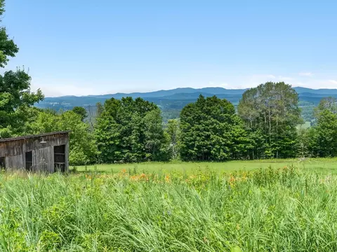 Exterior - 858 E Hill Rd, Plainfield, VT 05667 photo 5 of 8