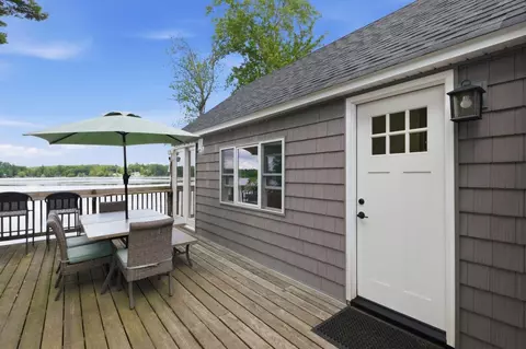 10 Silver Lake Dr, Belmont, NH 03220