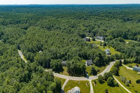 13 Robinson St, Brentwood, NH 03833 photo 46