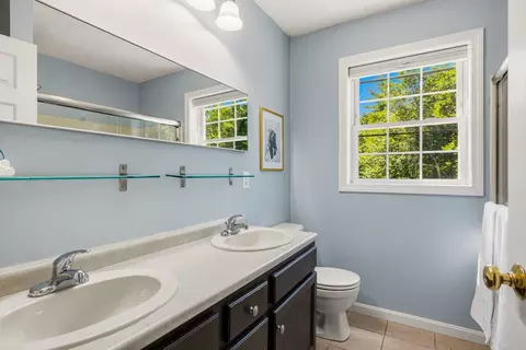 13 Robinson St, Brentwood, NH 03833 photo 27