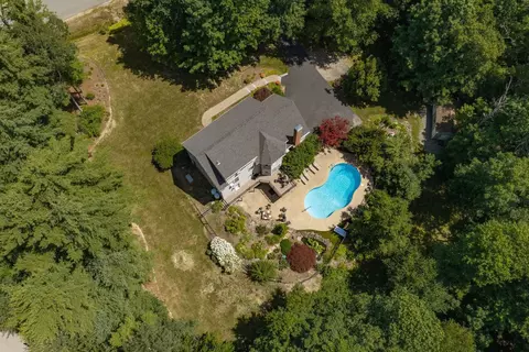 13 Robinson St, Brentwood, NH 03833 photo 44