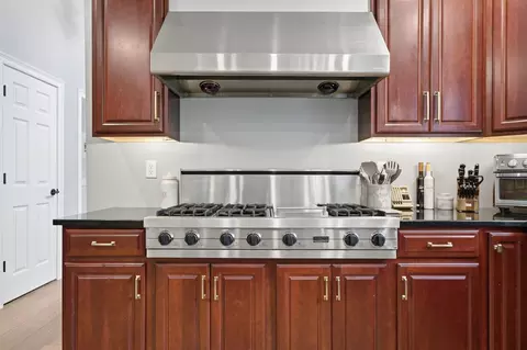 Kitchen - 50 Overton Rd, Windham, NH 03087 photo 2 of 5