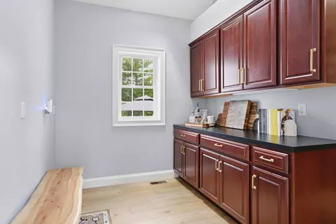 Entry Way - 50 Overton Rd, Windham, NH 03087 photo 2 of 4