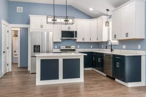 Kitchen - 4 Hawthorne Rd, Ossipee, NH 03864 photo 3 of 4