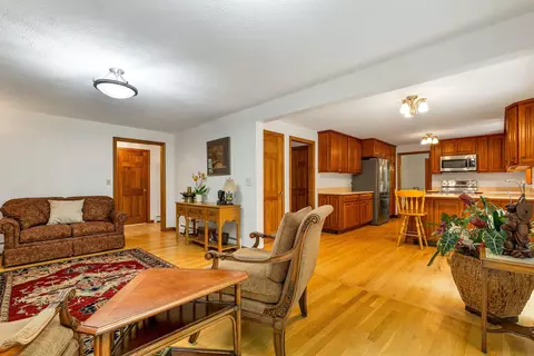 36 Tonga Dr, Bow, NH 03304 photo 8