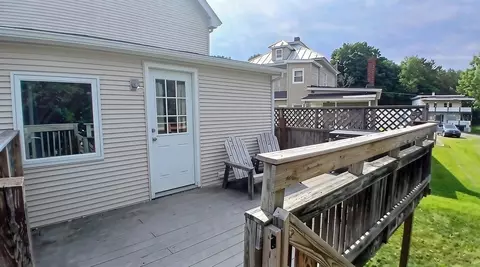 3 Brook St, Orange, VT 05641