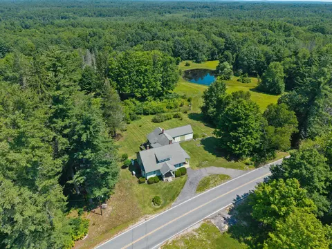 128 North Rd, Sandown, NH 03873